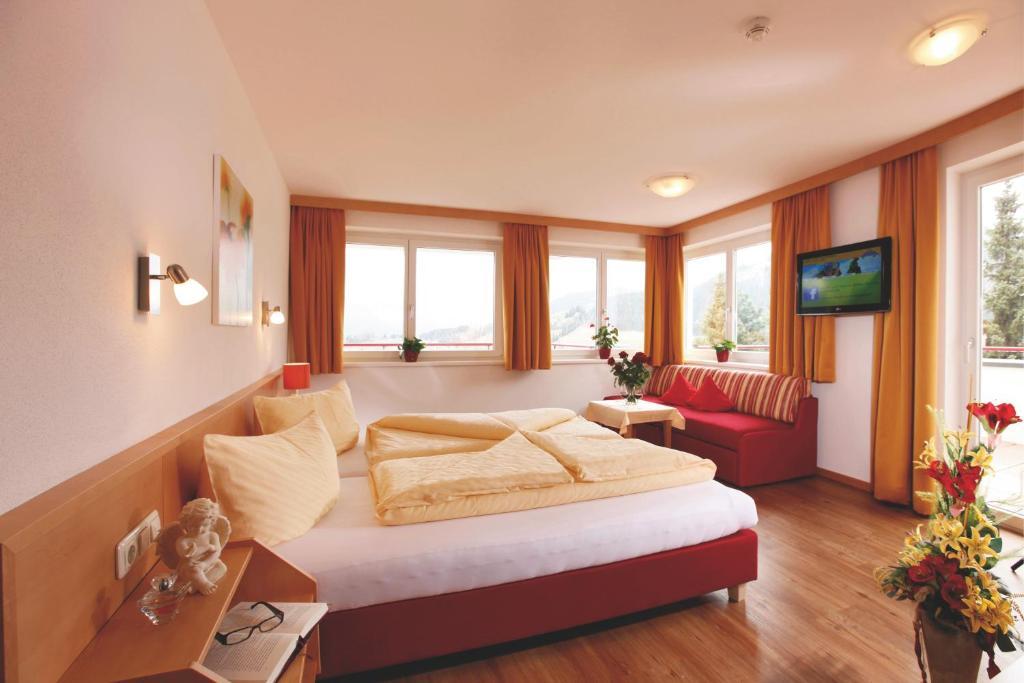 Hotel Alpenroyal Fiss Chambre photo
